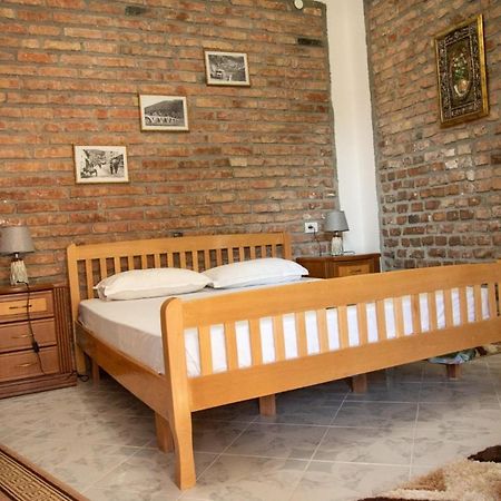 Guesthouse Belle View Berat Buitenkant foto