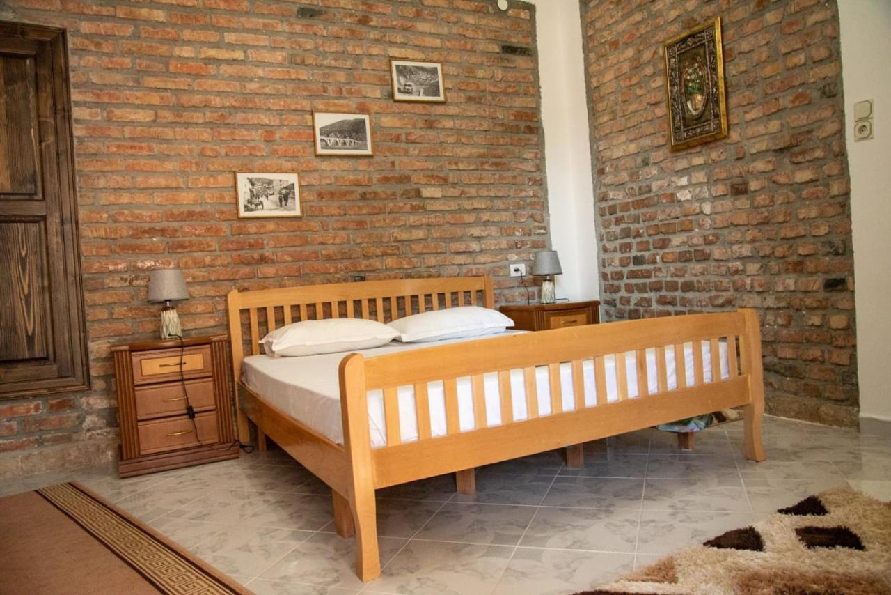 Guesthouse Belle View Berat Buitenkant foto