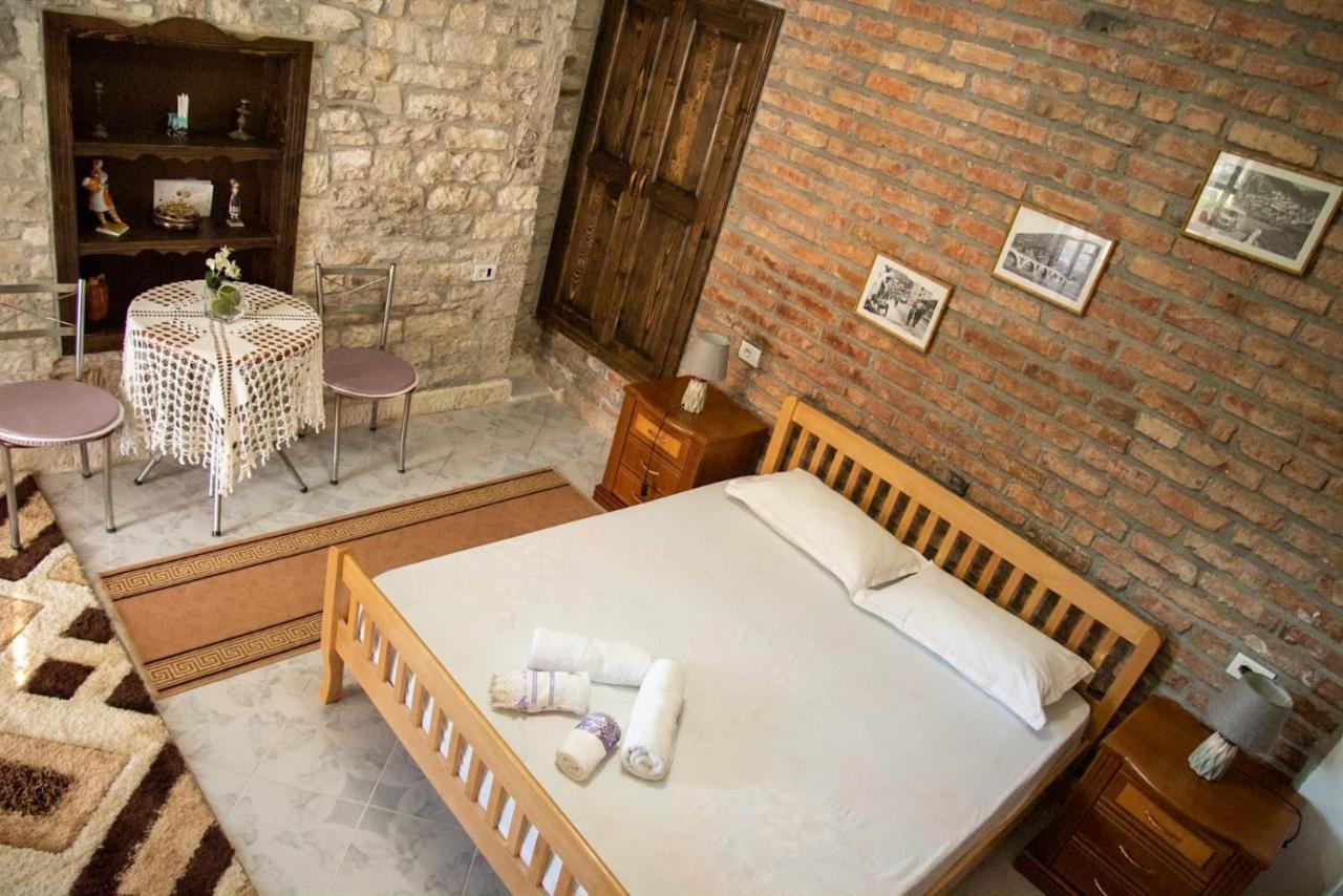 Guesthouse Belle View Berat Buitenkant foto