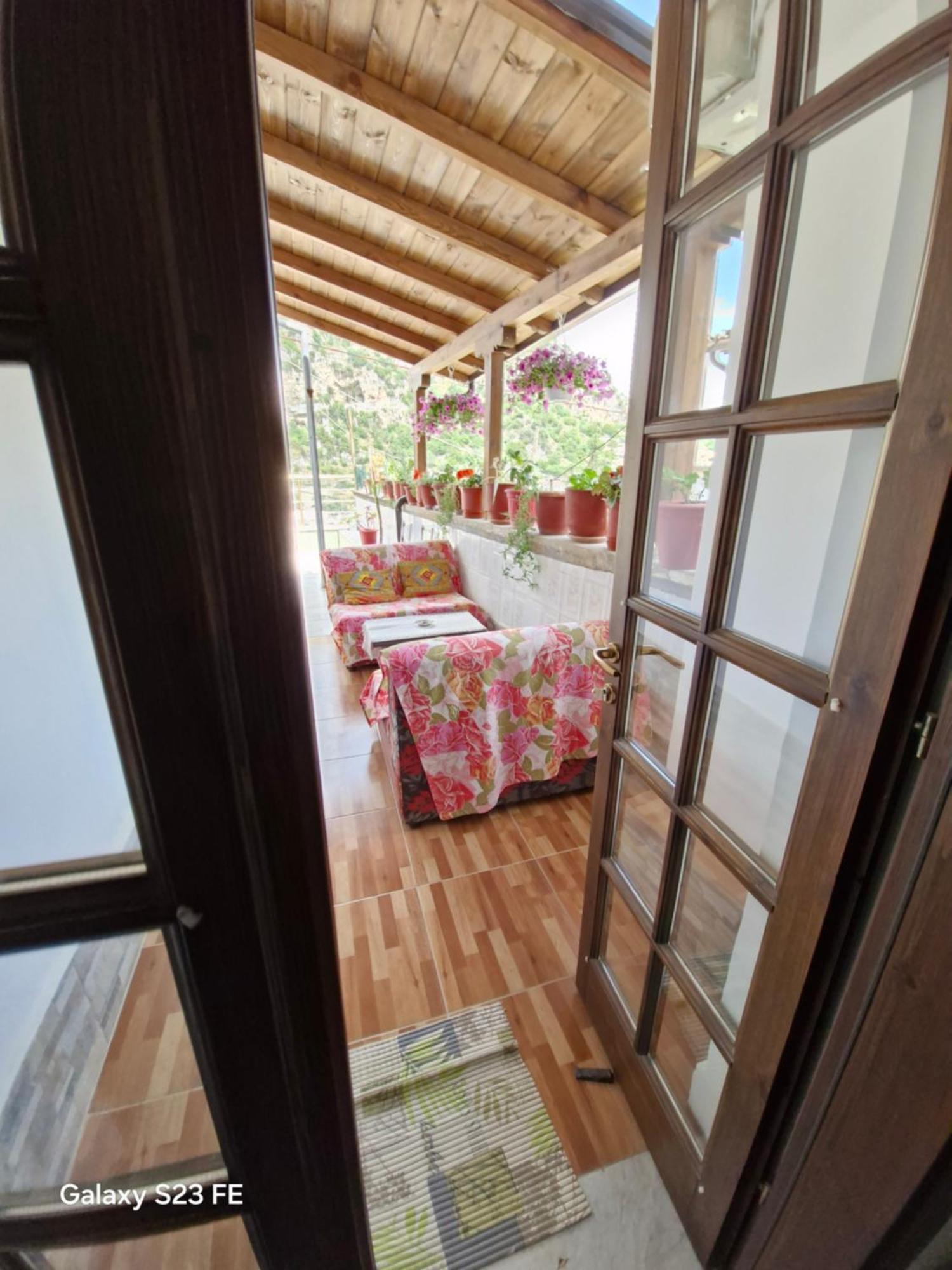 Guesthouse Belle View Berat Buitenkant foto
