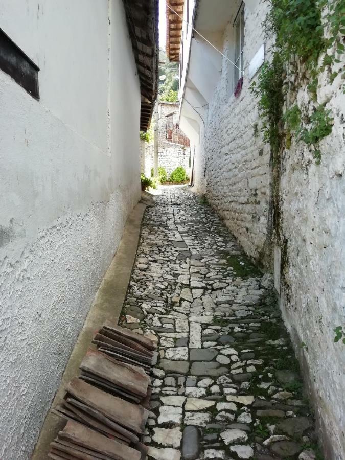 Guesthouse Belle View Berat Buitenkant foto