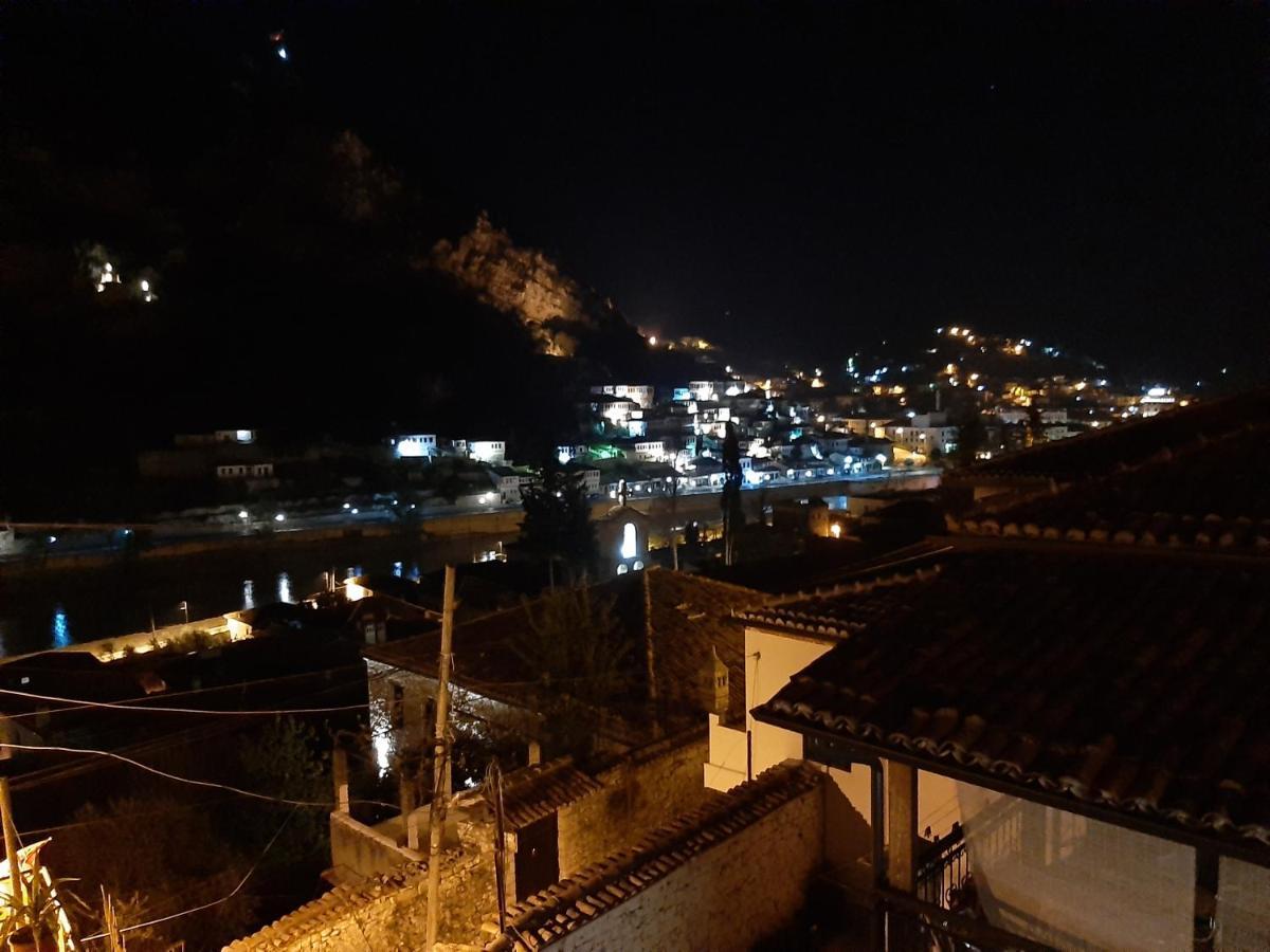 Guesthouse Belle View Berat Buitenkant foto